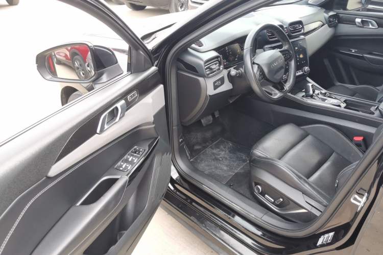 Used Lynk & Co 03 2022 1.5TD DCT JingPro
