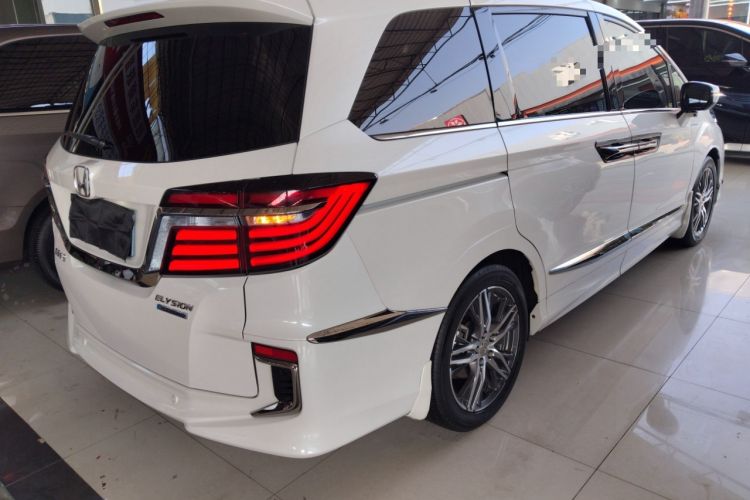 Used Honda Elysion 2019 2.0L Hybrid Luxury Edition
