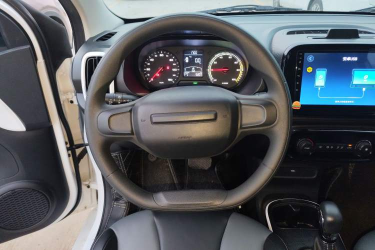 Used Roewe Clever 2022 311km QiQi BoBo Edition
