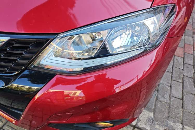 Used Nissan Tiida 2019 1.6L CVT Smart Drive Version China VI Standard
