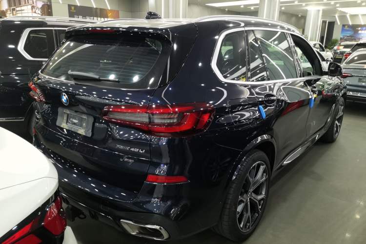 Used BMW X5 2022 xDrive 40Li M Sport Package