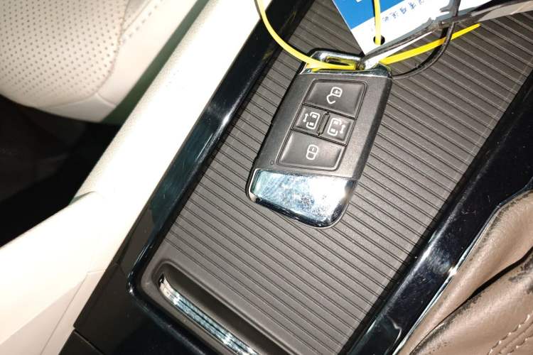 Used Volkswagen Viloran 2020 330TSI Luxury Edition