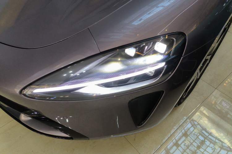 Used  SU7 2024 Rear-Drive Ultra-Long Range Advanced Pro-Level Intelligent Driving Version
