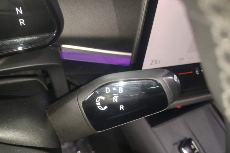 Used Volkswagen ID.UNYX 2024 Pro Long-Range Version