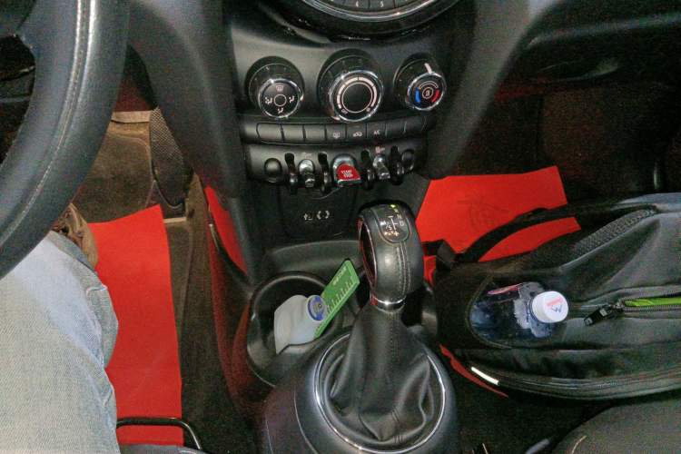 Used  MINI 2016 1.2T ONE Pioneer Edition
