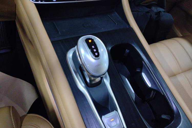 Used VOYAH Dream 2022 0-Emission Version Range of 475 km
