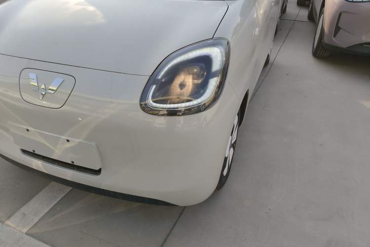 Used Wuling Hongguang MINIEV 2025 Four-Door Version Advanced Edition
