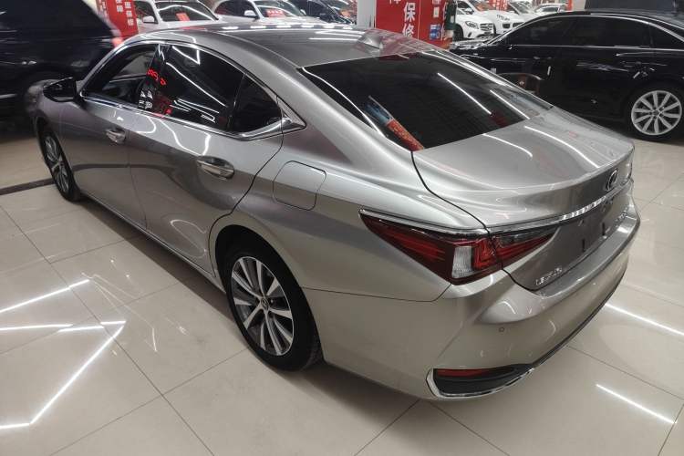 Used Lexus ES 2020 200 Excellence Edition