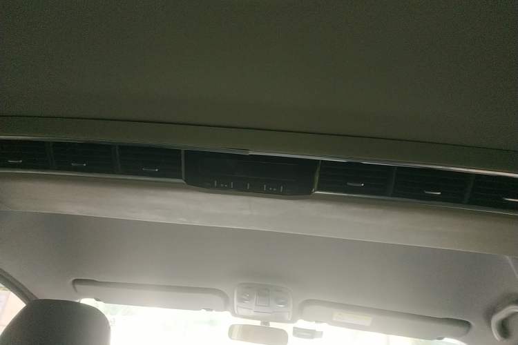 Used  M4 2016 2.0L manual luxury edition
