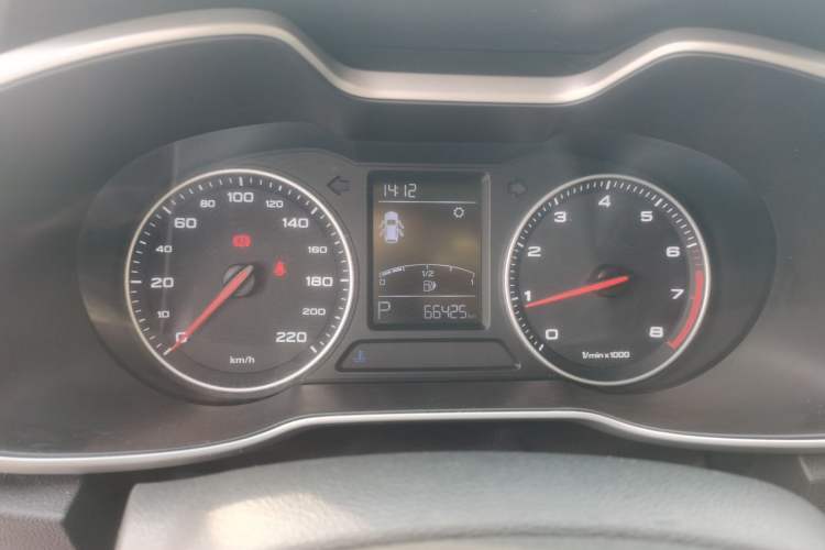 Used MG ZS 2017 1.5L Automatic Luxury Edition
