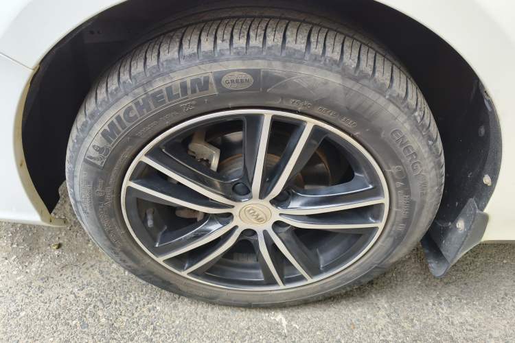 Used BYD Surui 2015 1.5L Automatic Luxury Model
