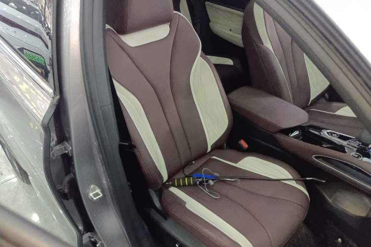 Used Geely Auto Monjaro L 2024 2.0TD High-Power Automatic Two-Wheel Drive Yunqi Version
