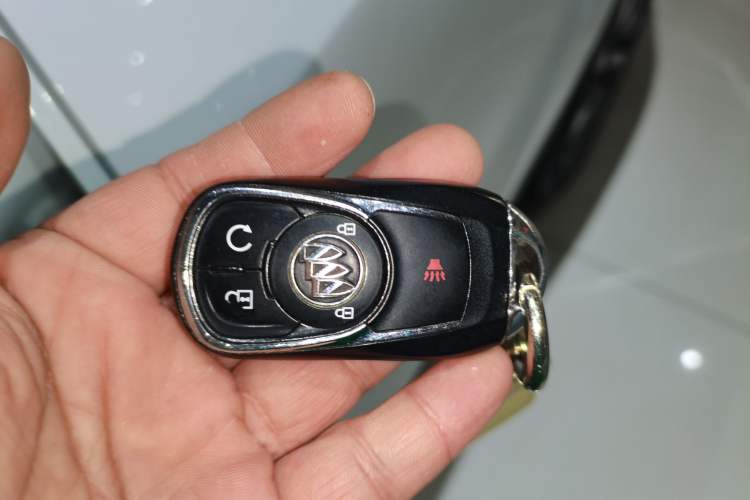 Used Buick Encore 2017 18T Automatic Two-Wheel Drive Urban Elite Model
