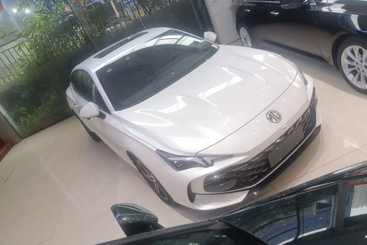 Used MG 7 2023 1.5T DCT Luxurious Supreme Edition
