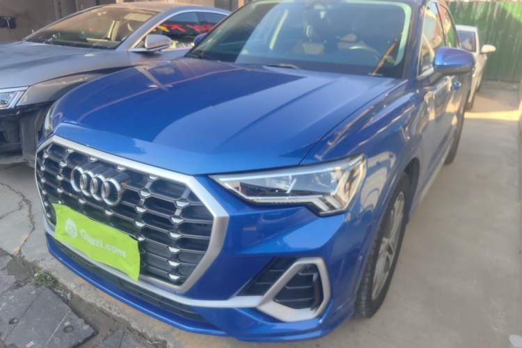 Used Audi Q3 2021 40 TFSI Fashion Dynamic Model