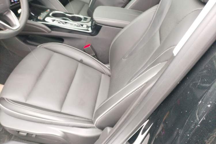 Used Buick Envision 2023 Encore Plus 652T Five-Seat Luxury Model