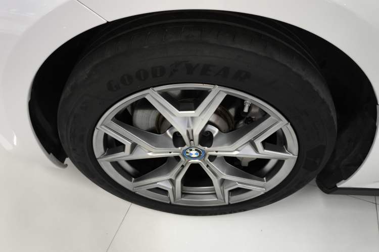 TDK.VehicleDetails.img