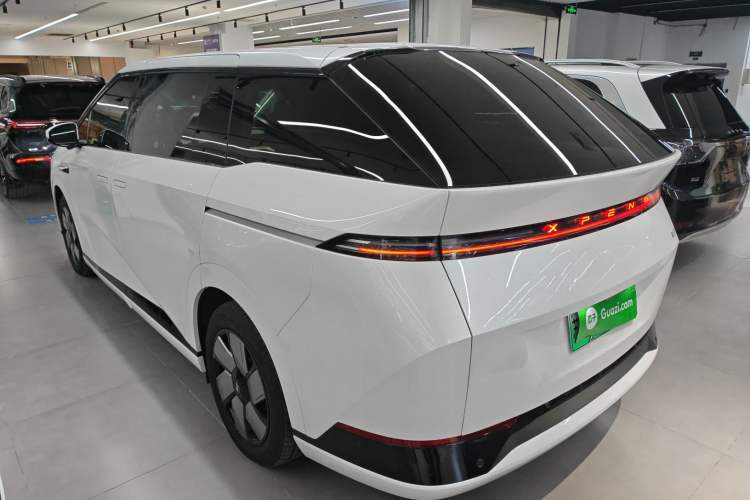 Used XPeng X9 2024 702 Ultra-Long Range Max
