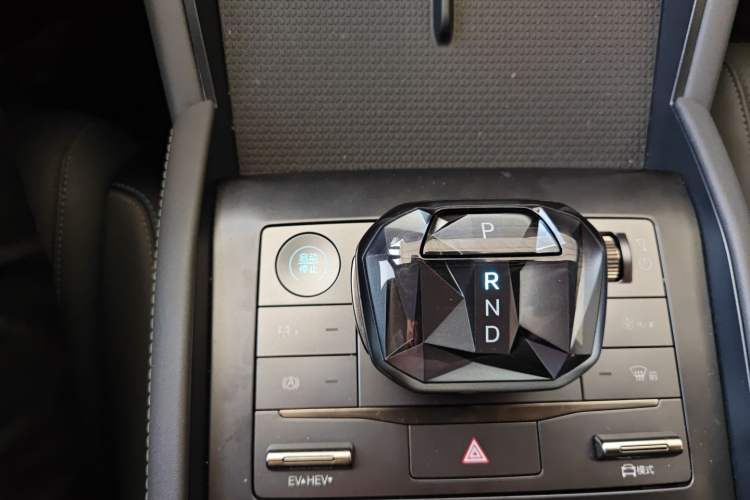 Used BYD Qin L 2024 DM-i 120KM Leading Model
