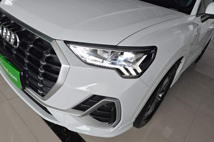 Used Audi Q3 2022 35 TFSI Progressive Dynamic Edition
