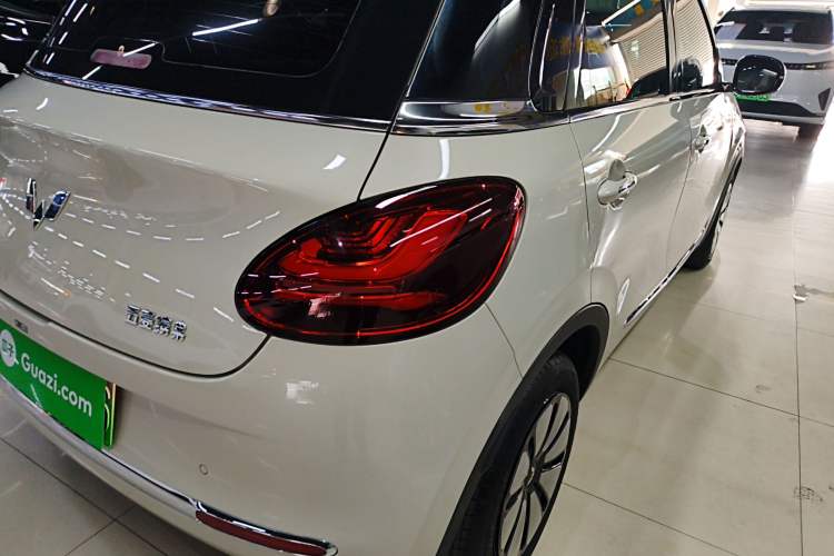 Used Wuling Bingo 2023 410 km Lingxi Deluxe Edition
