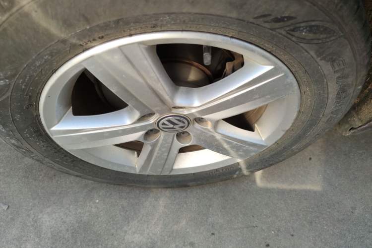 Used Volkswagen Lamando 2015 230TSI DSG Fashion Edition
