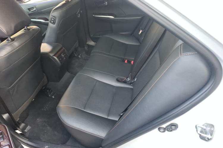 Used Toyota Camry 2016 2.0G 10th Anniversary Leading Edition