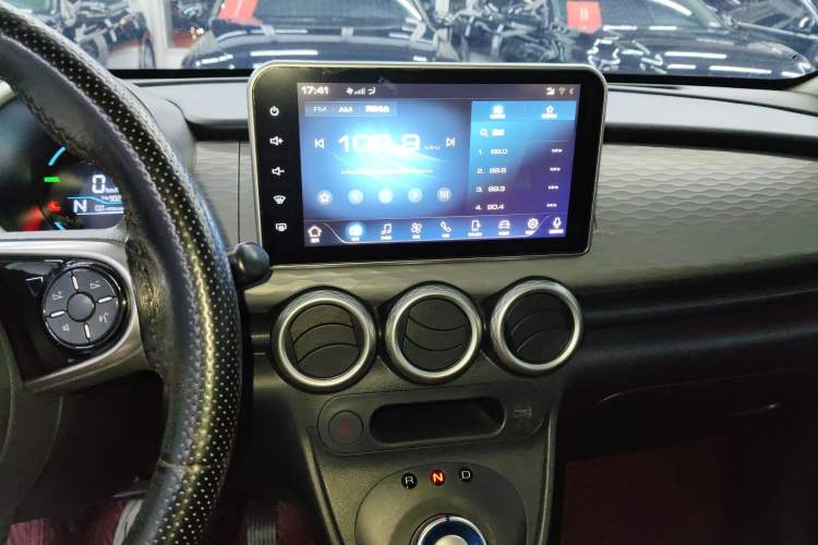 Used ORA Black Cat 2019 351 km Family Edition
