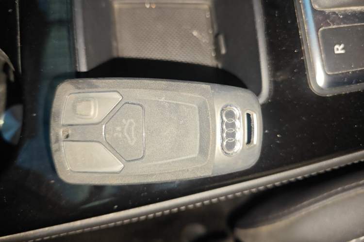 Used Audi A4L 2022 40 TFSI Luxury Dynamic Model
