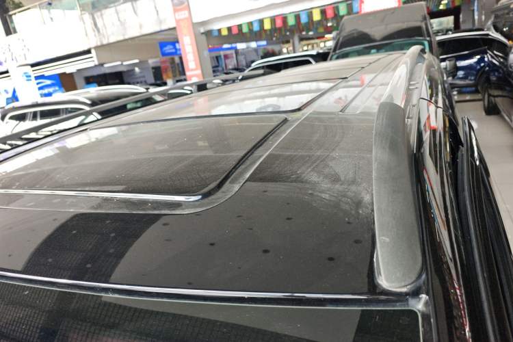 Used Mercedes-Benz Vito 2023 2.0T Elite Version 7 Seats
