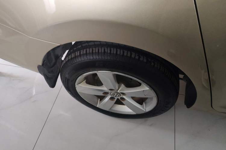 Used Volkswagen Santana 2015 1.6L Automatic Comfort Edition
