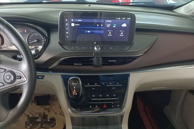 Used Buick GL8 2022 Land Executive Class 652T Prestige Model
