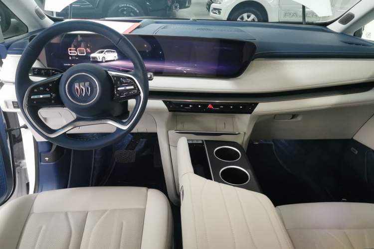 Used Buick GL8 New Energy 2024 Lu Zun Luxury Edition 6-Seater
