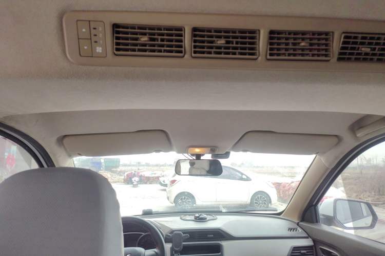 Used Wuling Hongguang 2019 1.5L S Standard Version China VI LAR
