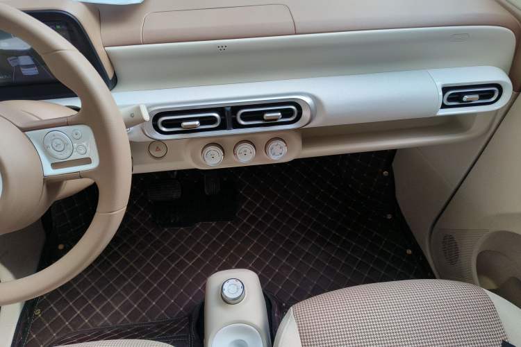 Used Wuling Hongguang MINIEV 2024 3rd Generation 215km Youth Edition