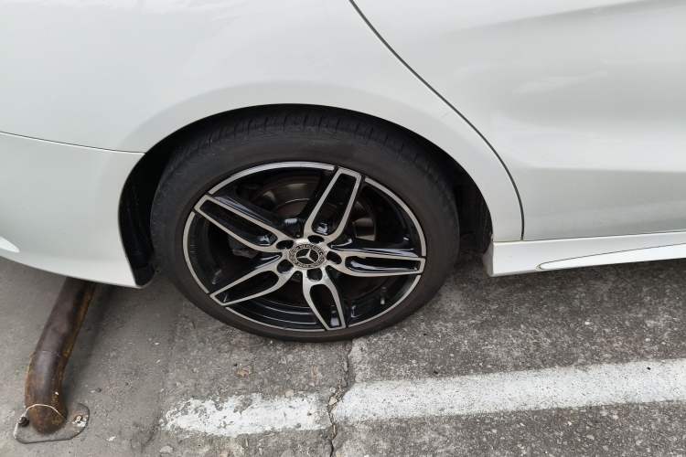 Used Mercedes-Benz CLA 2017 CLA 220 4MATIC
