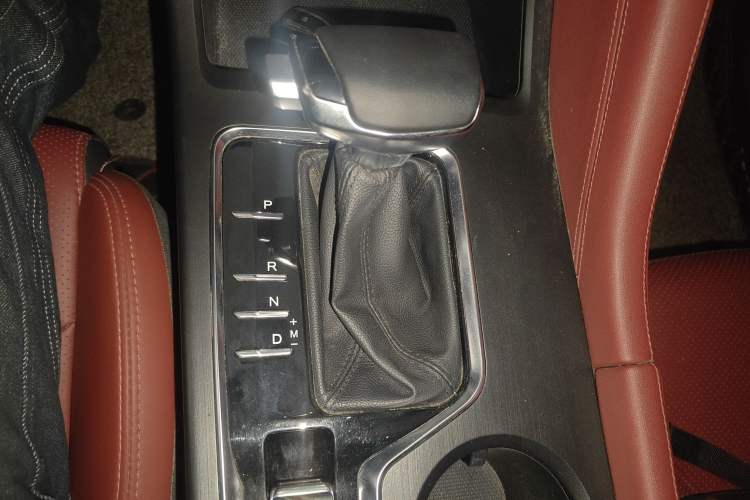 Used Changan CS75 PLUS 2020 1.5T Automatic Luxury Version
