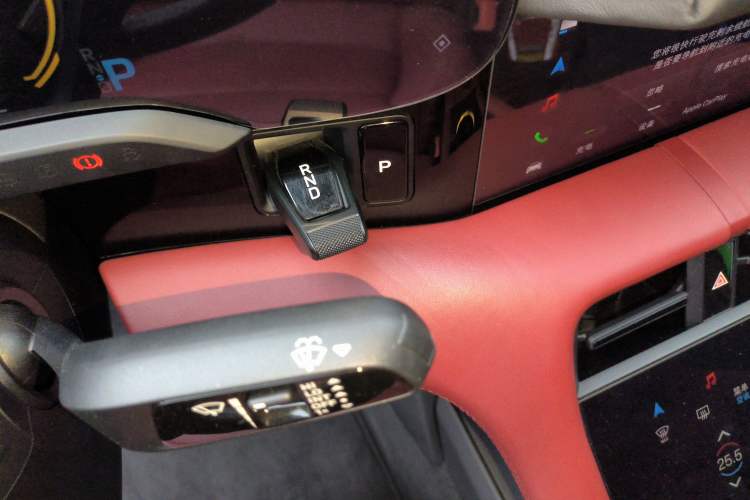 Used Porsche Taycan 2022-Year Updated Taycan
