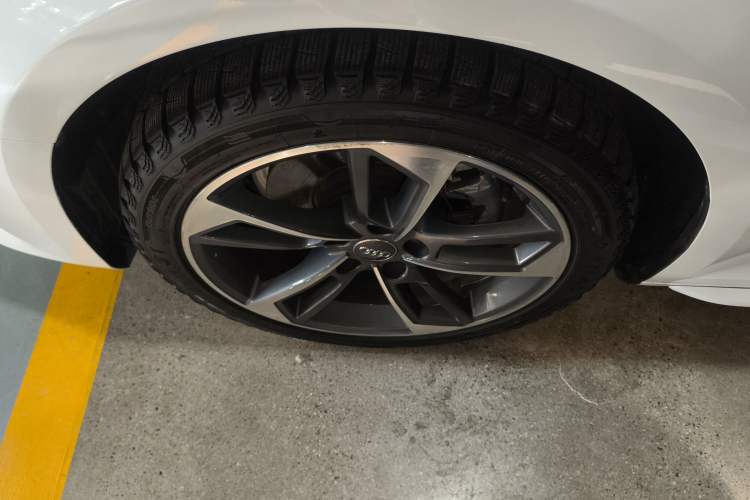 Used Audi A4L 2019 40 TFSI Fashion Edition China VI Emission Standard