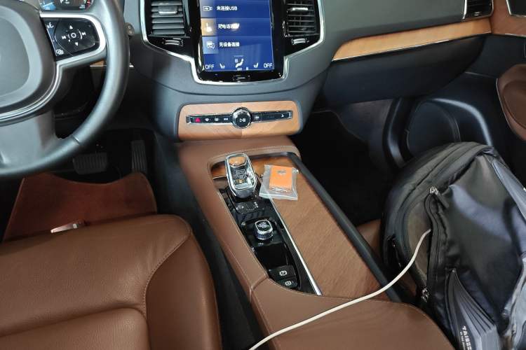 Used Volvo XC90 2022 B6 Zhiyi Luxury Edition 7-Seater
