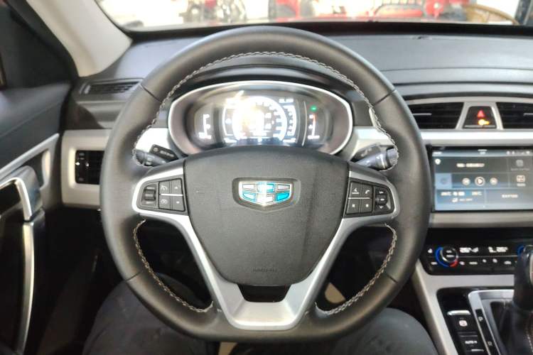 Used Geely Auto Emgrand X7 Sport 2016 1.8TD Automatic Smart Model
