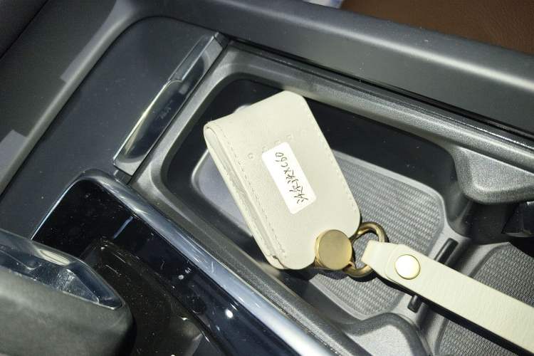 Used Volvo XC60 2023 B5 4x4 Smart Luxury Edition
