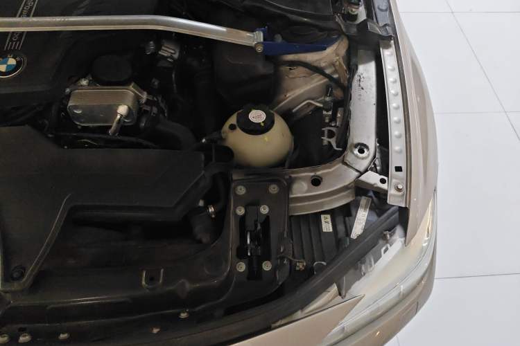 Used BMW 3 Series 2014 320Li Luxury Design Package
