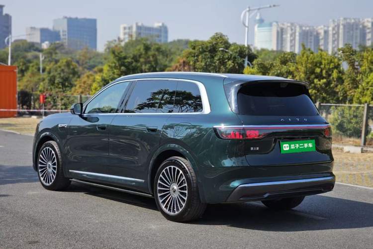 Used Hima AITO M8 2025 Extended-Range Ultra Version 53.4 kWh 6-Seater Edition