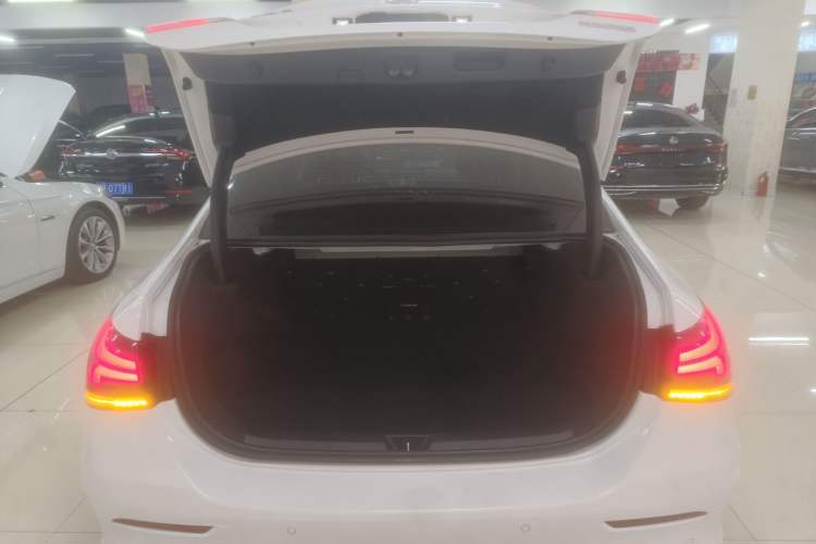 Used Mercedes-Benz A-Class 2021 A 200 L Sport Sedan Fashion Model