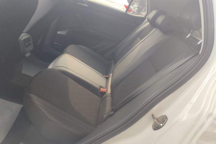 Used Volkswagen Tacqua 2020 1.5L Automatic Yue
