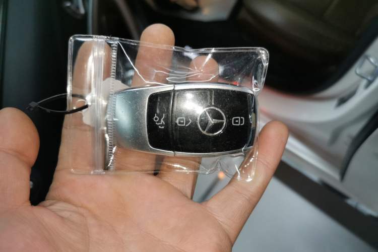 Used Mercedes-Benz E-Class 2018 Facelift E 200 L Sport 4MATIC
