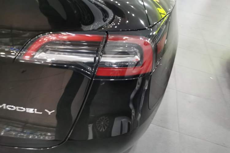 Used Tesla Model Y 2022 Rear-Wheel-Drive Version
