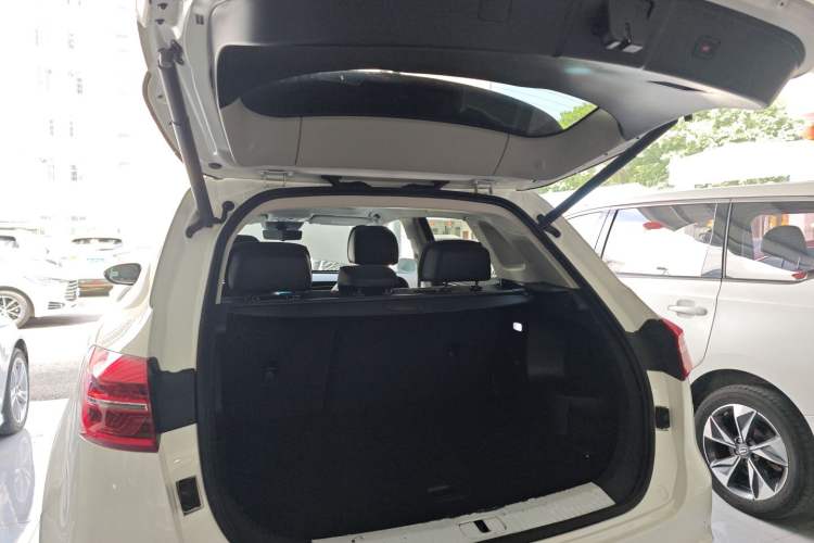 Used Hongqi HS5 2022 2.0T Smart Connect Flagship All-Wheel-Drive Version
