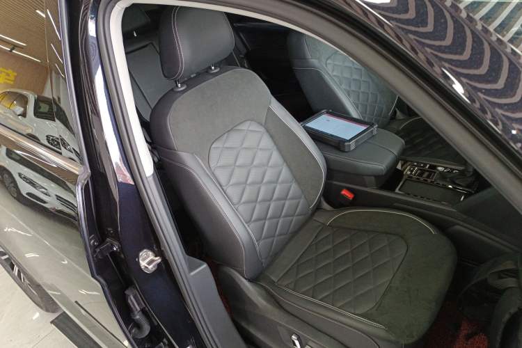 Used Volkswagen Teramont X 2020 Revised Version 330TSI Two-Wheel Drive Prestige Luxury Edition
